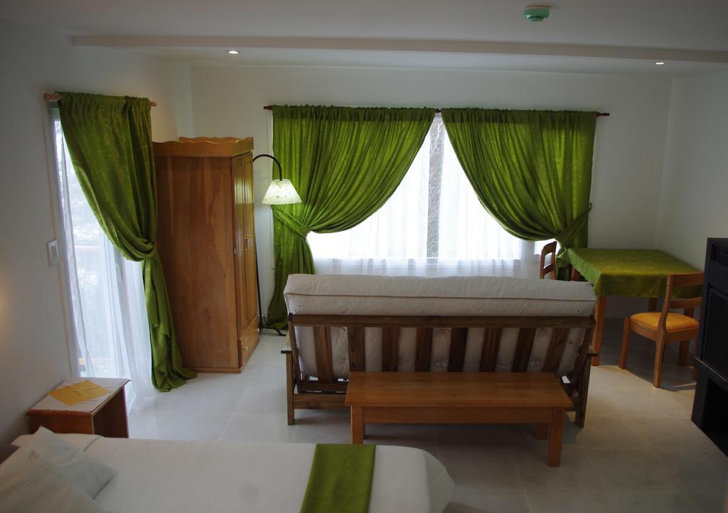 Familia Piatti B&B - Suites Ushuaia Ngoại thất bức ảnh