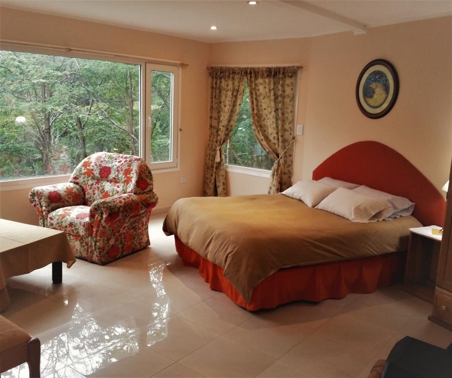 Familia Piatti B&B - Suites Ushuaia Ngoại thất bức ảnh